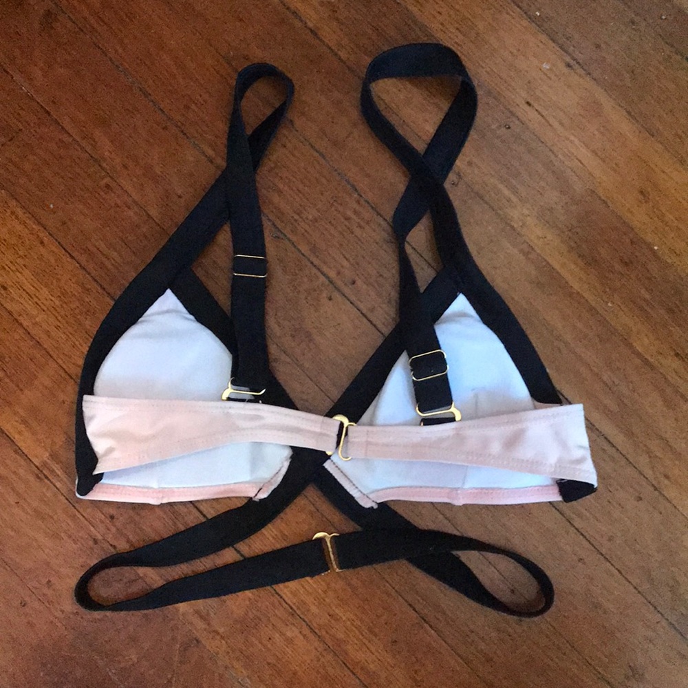 Bikini top 👙 - Picture 2 of 3